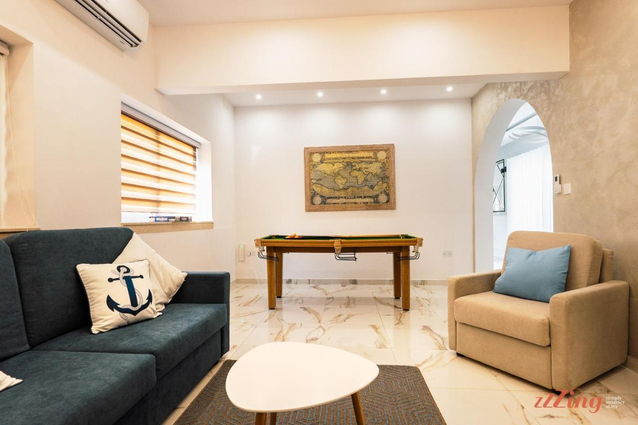 Stunning Holiday Villa With A Heated Jacuzzi Σεντ Πόλς Μπέι Εξωτερικό φωτογραφία