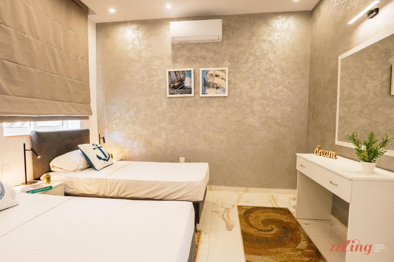 Stunning Holiday Villa With A Heated Jacuzzi Σεντ Πόλς Μπέι Εξωτερικό φωτογραφία