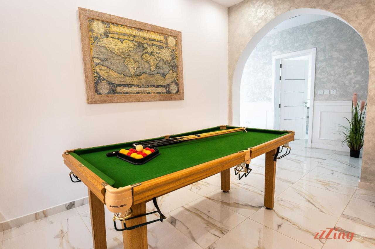 Stunning Holiday Villa With A Heated Jacuzzi Σεντ Πόλς Μπέι Εξωτερικό φωτογραφία